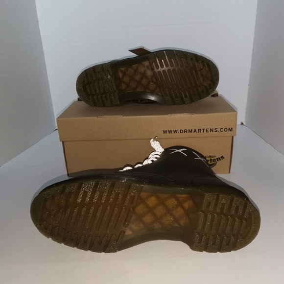 SOLD DrMARTENS - 1460 8 Eye KAWS Custom - Picture 5 of 13